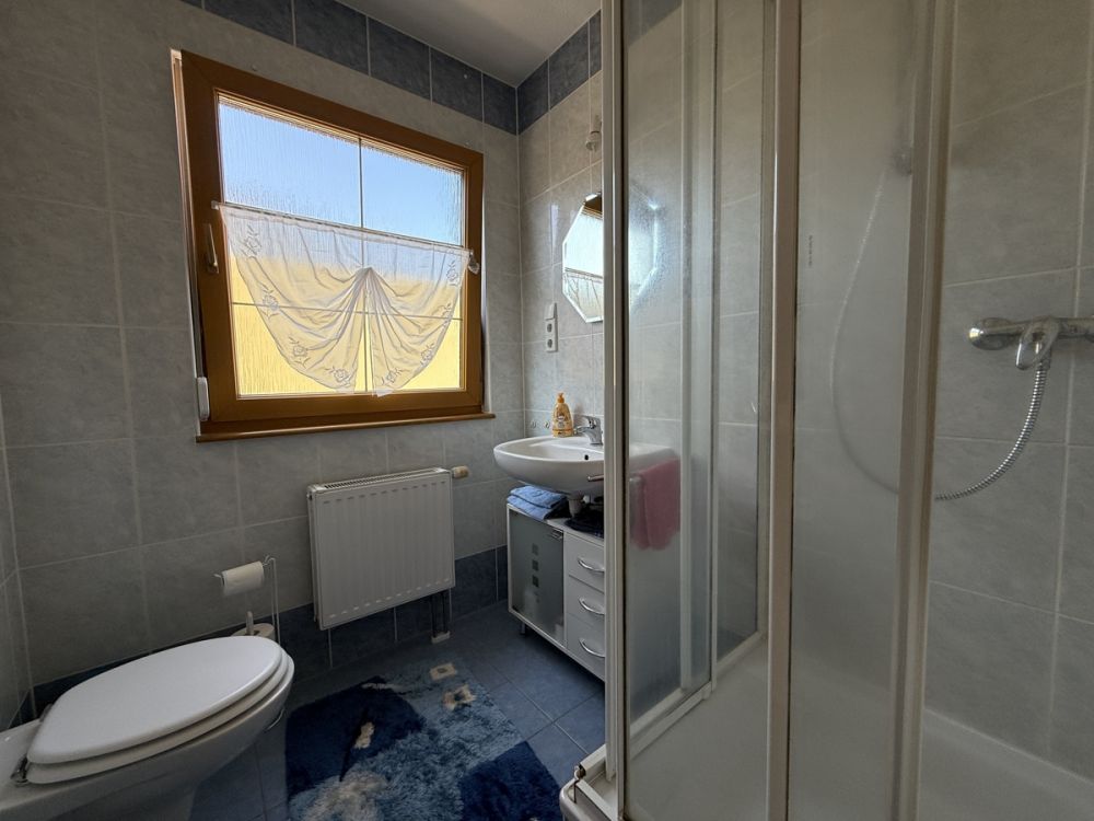 Neuwertiges Wohnhaus mit schönem Grundstück im Neubaugebiet!