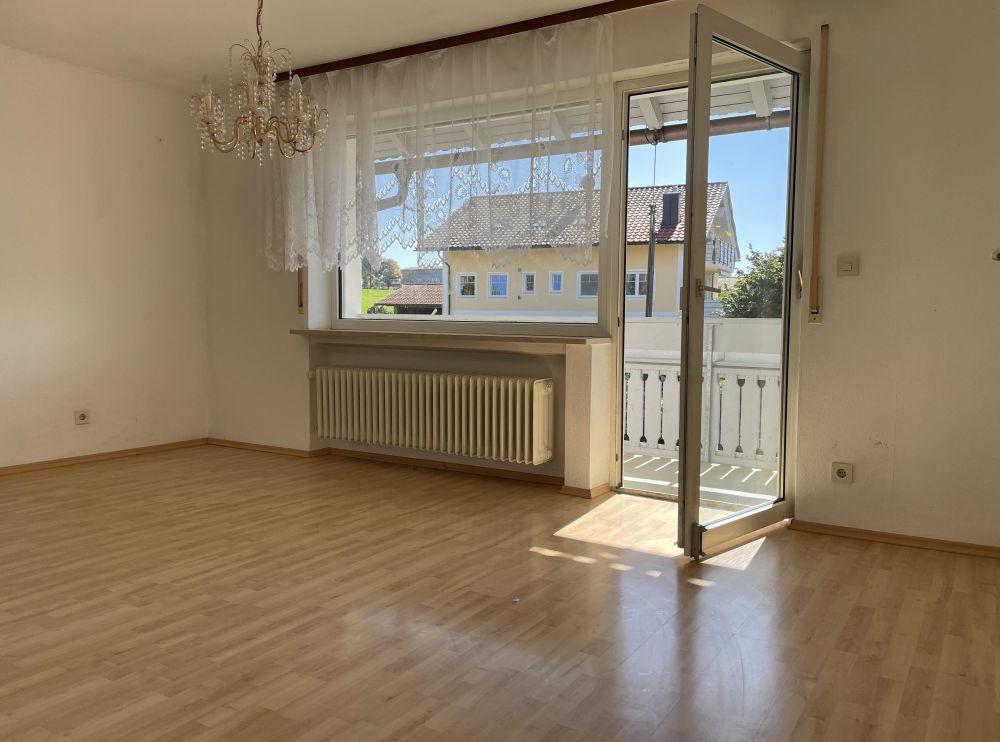 FLEXIBLES 2-FAMILIENHAUS IN ORTSRANDLAGE