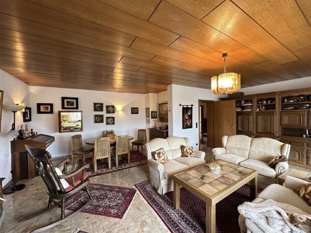 Tolles Einfamilienhaus mit schönem Grundstück!