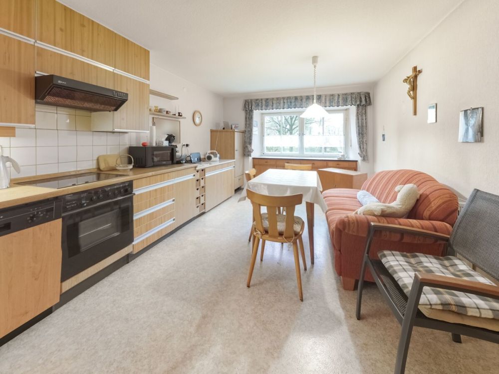 Wohnen mit Blick auf die Altmühl - Großes Einfamilienhaus in Ornbau! (9)