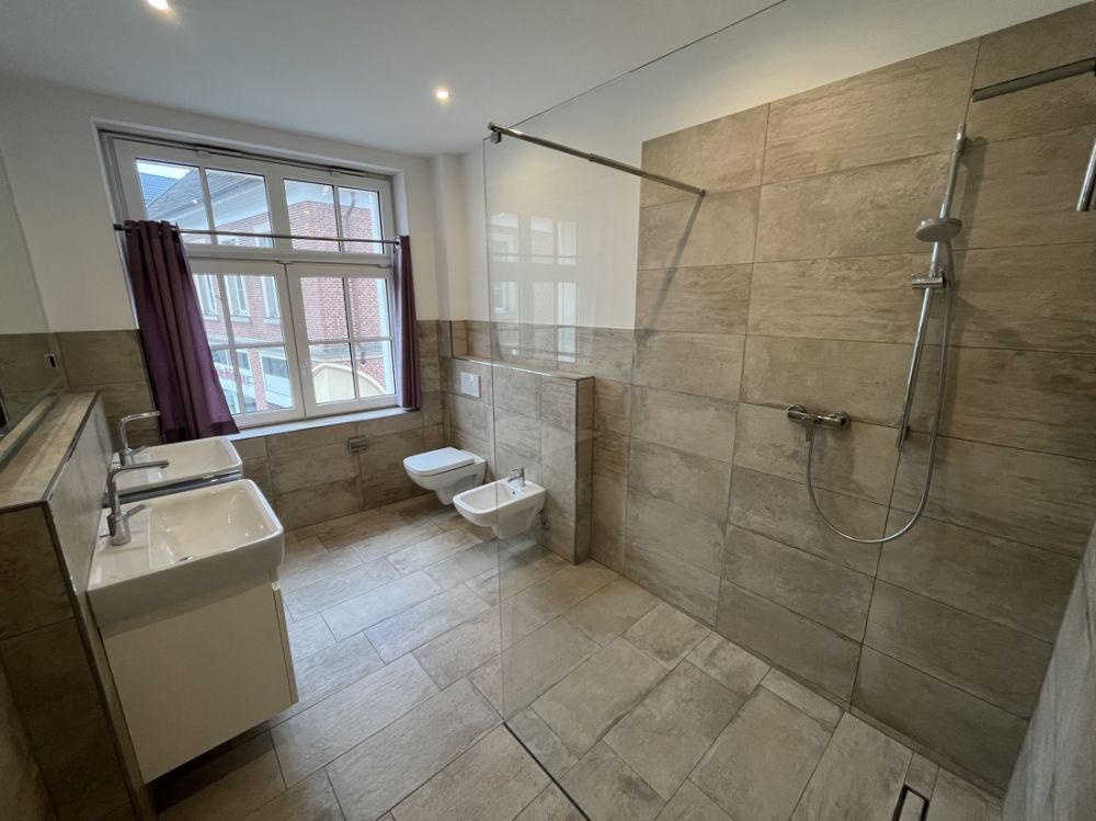 *Direkt am Marktplatz!*
hochwertige 3-Zimmer Mietwohnung in bester Lage von Rheine (9)