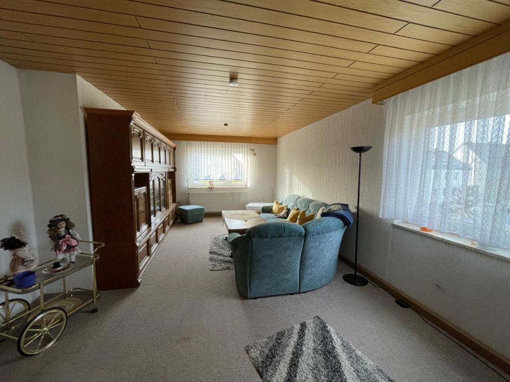 Doppelhaushälfte, mit zwei Wohneinheiten in Konnersreuth zu verkaufen