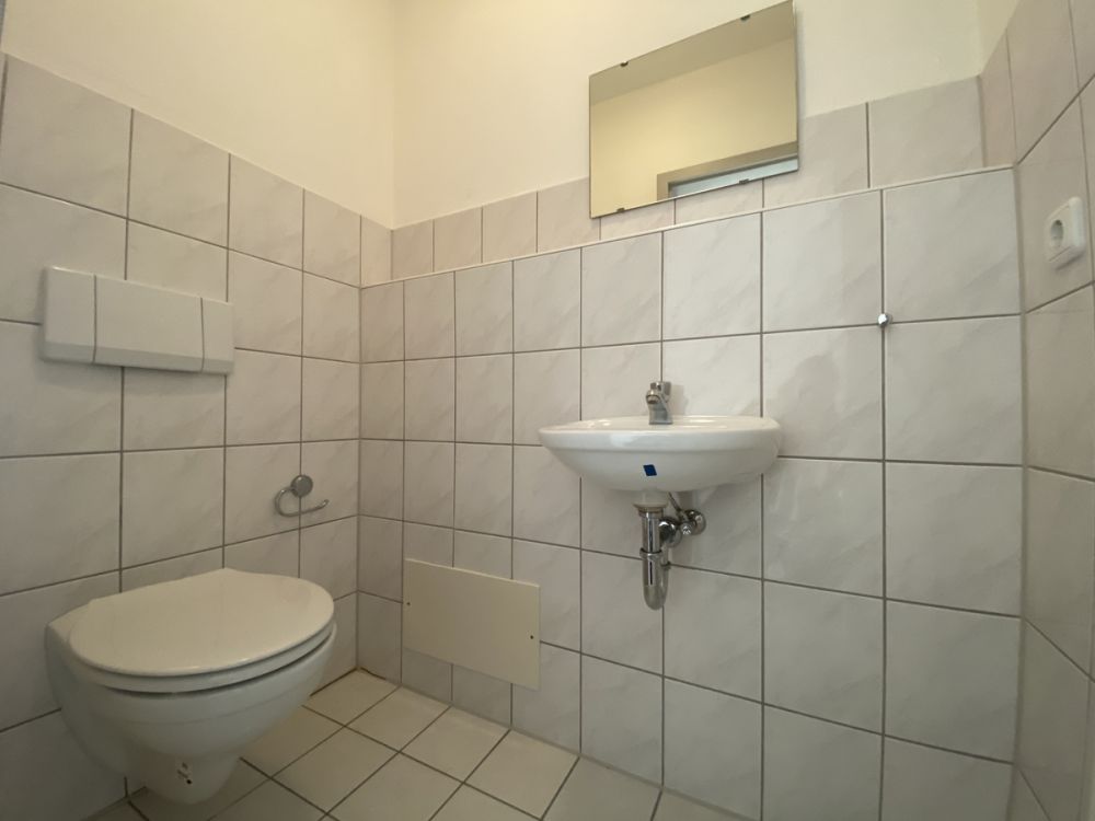 Helle 3-Zi.-Eigentumswohnung mit praktischem Grundriss und Blick ins Grüne in Neustadt a.d. Waldnaab