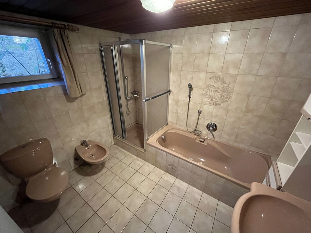 Charmantes Anwesen mit Scheune und Hofidylle in 97440 Ettleben