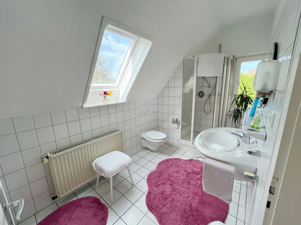 Gepflegtes Einfamilienhaus mit großzügigem Grundstück und Garage in sehr stadtnaher Lage von Rheine (9)