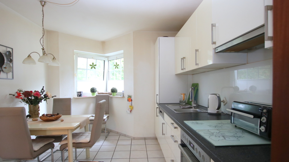 Kapitalanlage! Reihenendhaus m. Garage, Terrasse u. sonnigem Garten in Edewecht / ruh., zentr. Lage