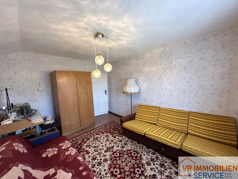 Gemütliche Doppelhaushälfte mit Scheune und Garten in 98617 Stepfershausen!