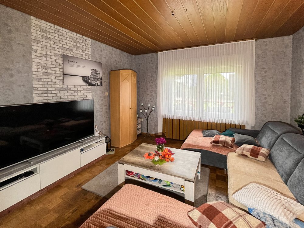 Naturverbunden Wohnen in Mettingen!
Einfamilienhaus mit vielseitigen Möglichkeiten