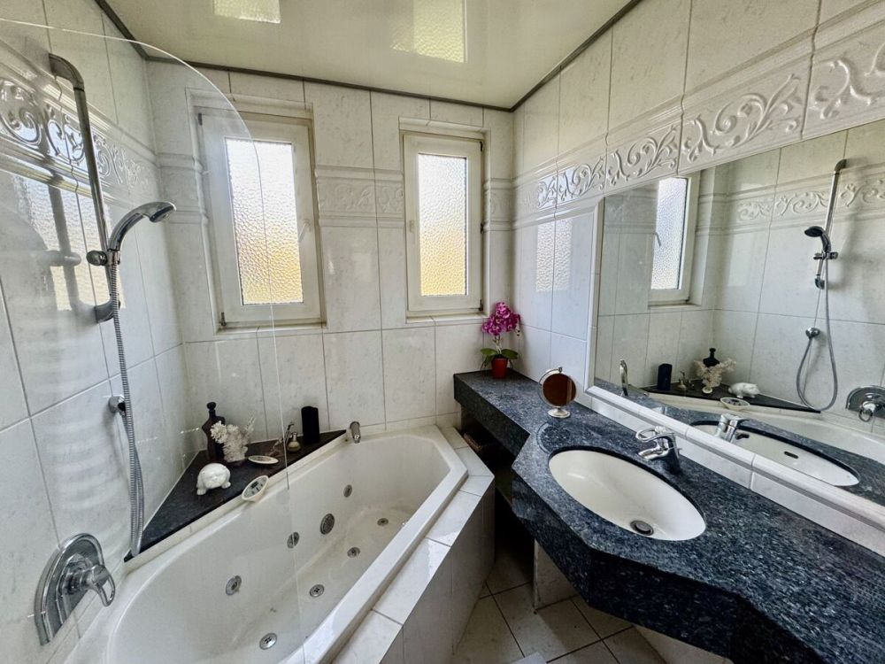 Charmantes Ein- bis Zweifamilienhaus mit Potenzial in idyllischer Lage