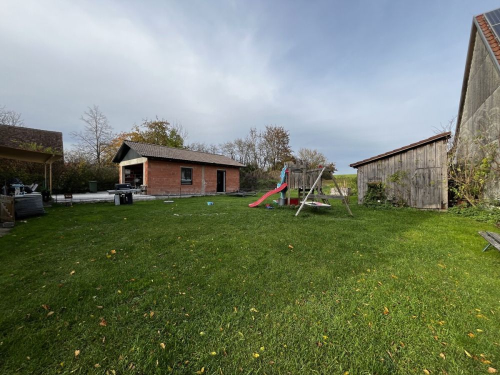 Ideale Voraussetzungen für die junge Familie – gemütliches Wohnen mit ländlichem Umfeld!