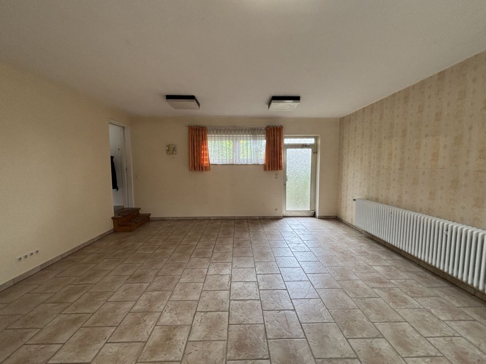 Geräumiges Familienhaus mit großem Garten - mit etwas Liebe zum Traumzuhause