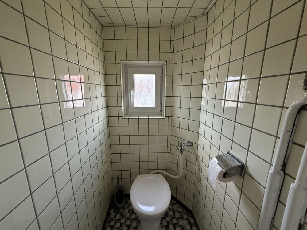 Renovierungsbedürftiges Wohnhaus mit Garage in Mitterteich!