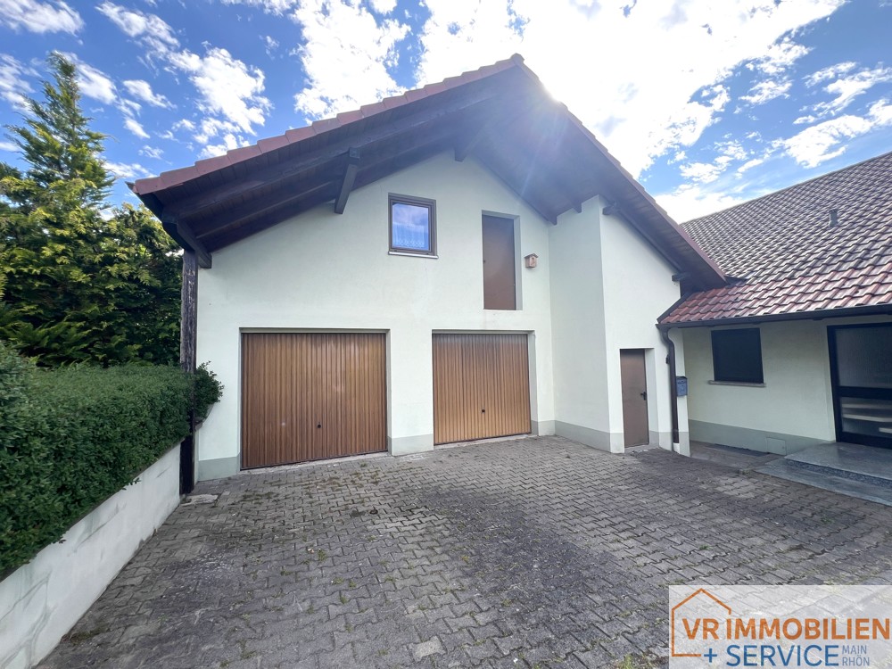 Außenansicht Garage