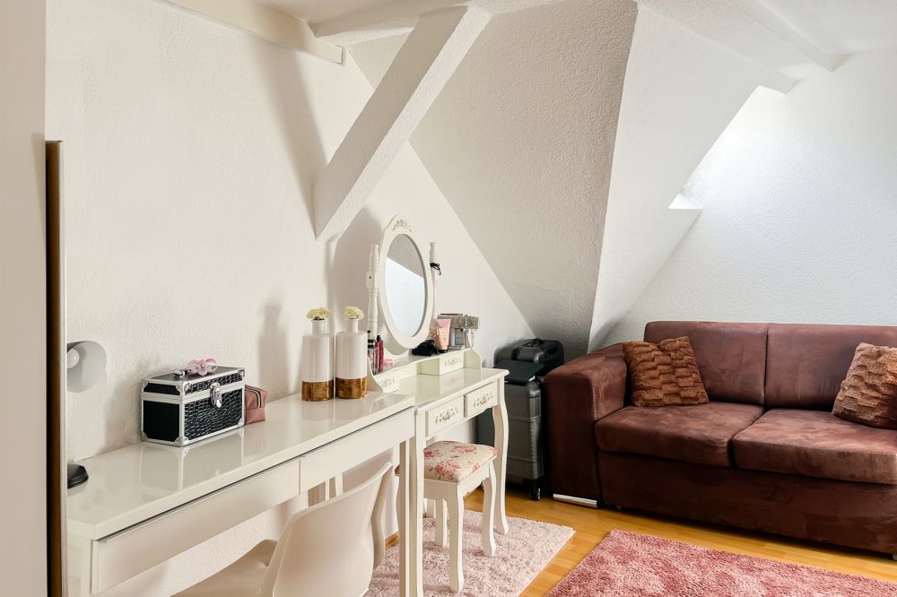 Komfortables Wohnen auf drei Ebenen – Reihenhaus mit Terrasse und Stellplatz