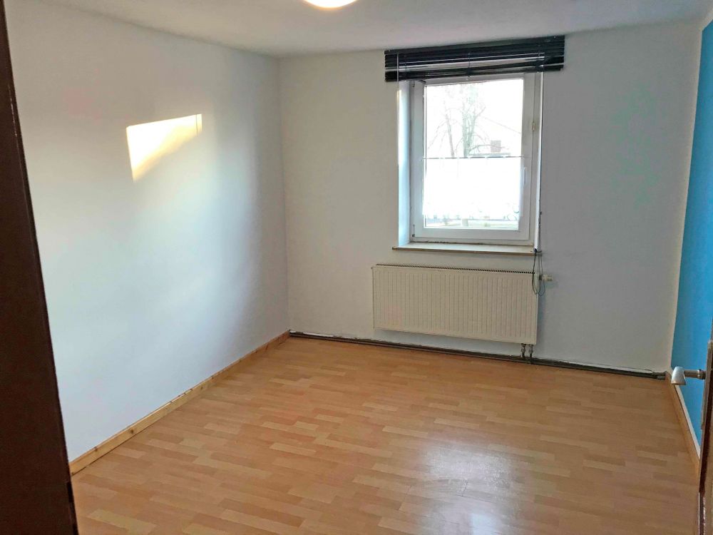 Große Dachgeschosswohnung mit Gartenanteil