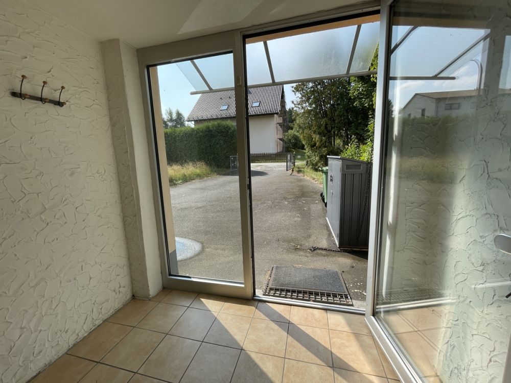 Ruhig gelegenes Baugrundstück mit Halle und riesigen Gartengrundstück!