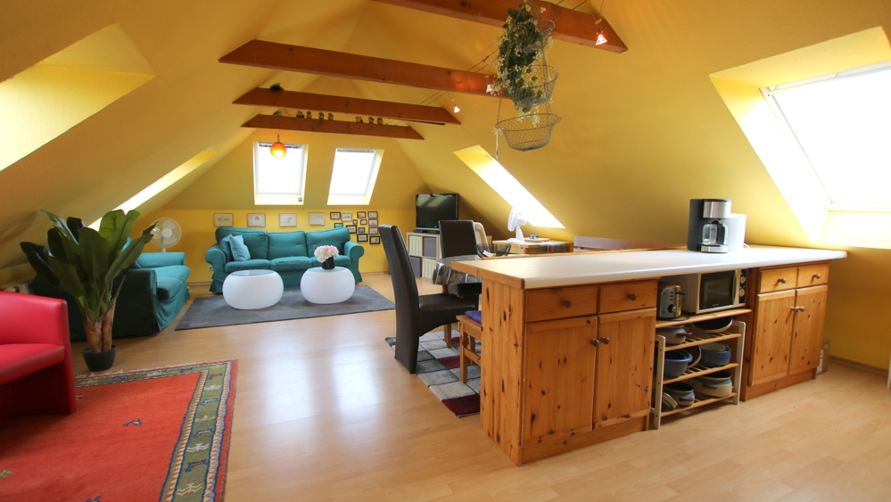 Attraktive und möblierte 3-Zimmer-Ferienwohnung, Nähe Nordsee in ländlicher Lage direkt am Jadebusen