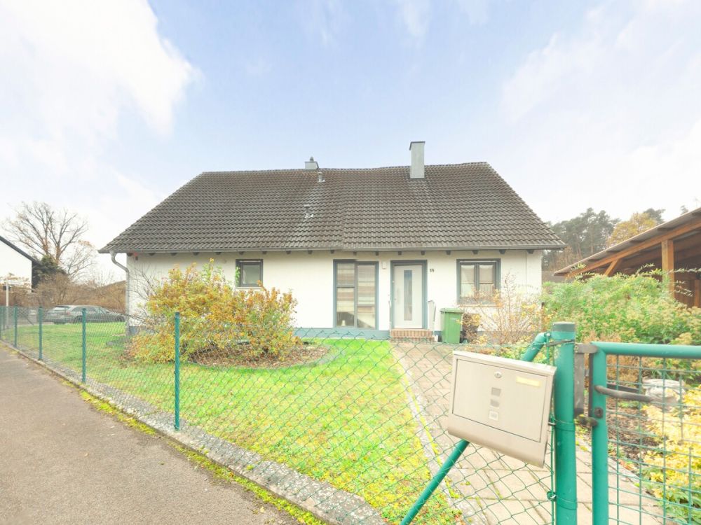 Großzügiges Einfamilienhaus mit großem Garten - gepflegtes Wohnen für die ganze Familie! (9)