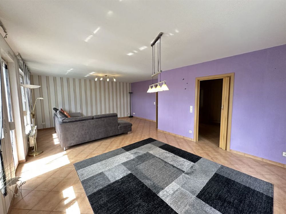 Gepflegtes Einfamilienhaus mit schönem Ausblick!