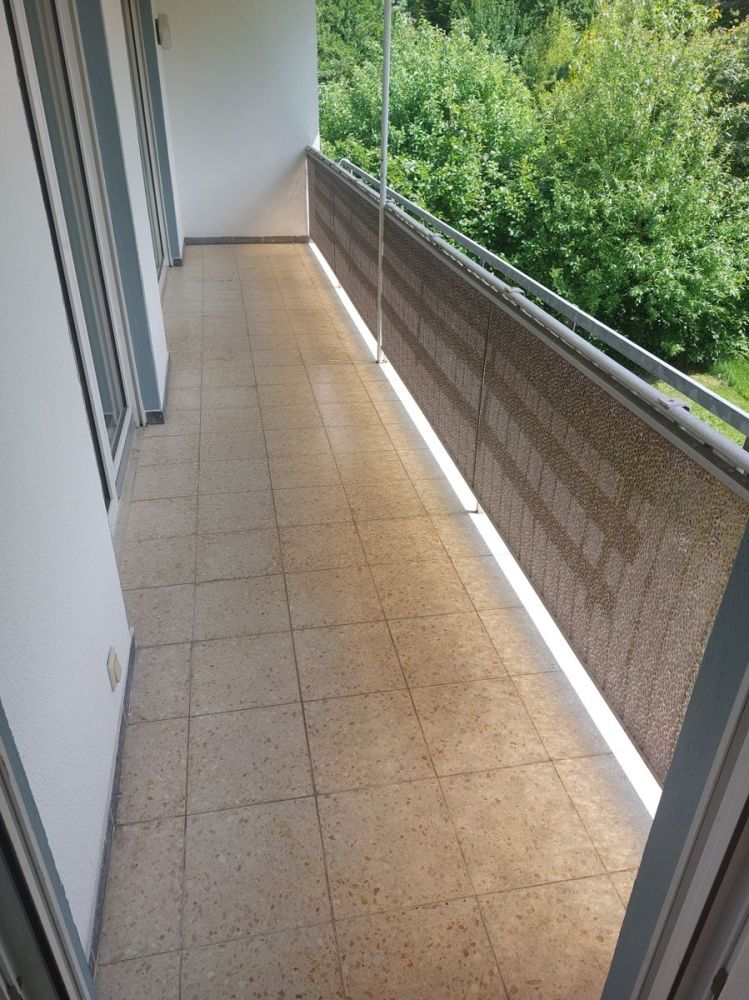 Wehrheim-Obernhain 2-FH in Top-Lage-Sanierung notwendig!