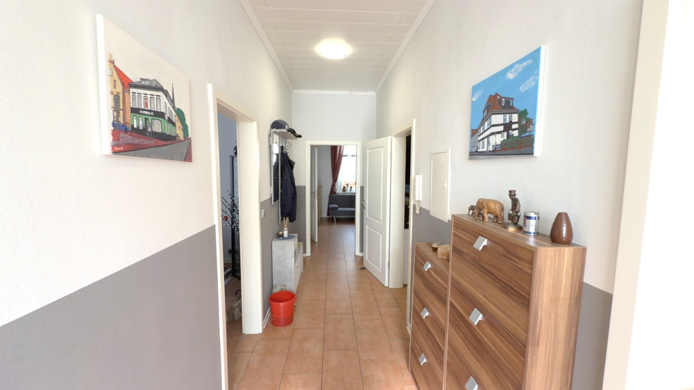 Charmantes MFH in Brake mit 3 Wohneinheiten und großem Garten – solide Kapitalanlage nahe Jadebusen