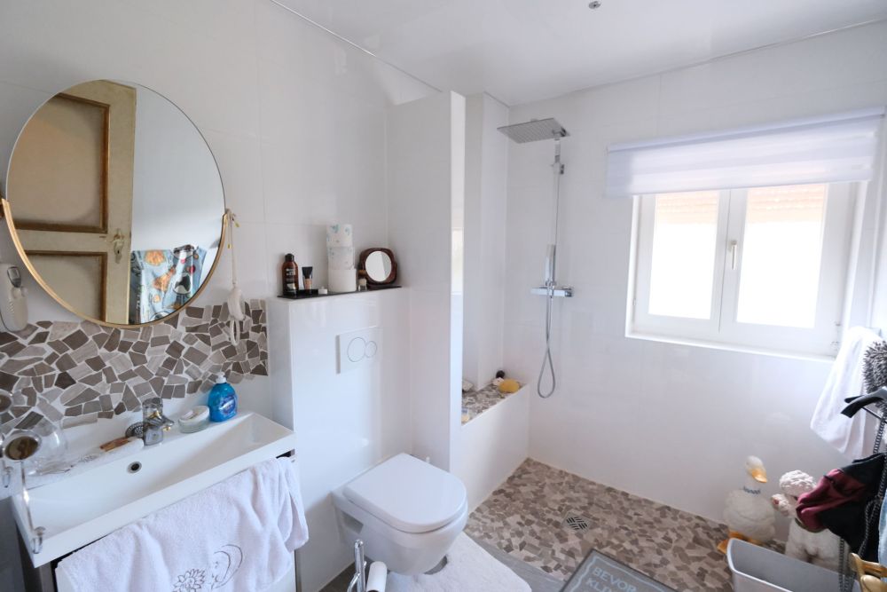 Idyllisch. Bergblick. Charmant.