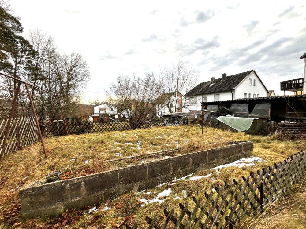 Handwerker und Kapitalanleger aufgepasst: Mehrfamilienhaus mit großem Potential in Roth! (9)