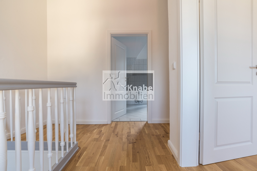 Altbau-Charme trifft modernes Wohnen!
Maisonettewohnung im Herzen von Wellingholzhausen!