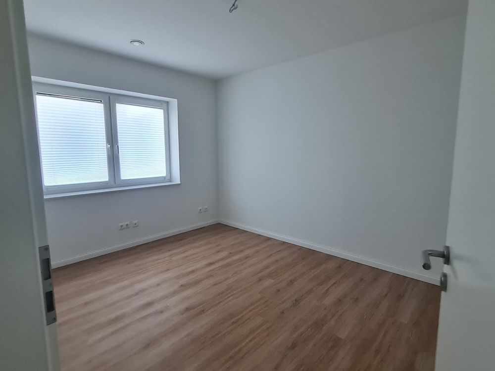 Kinderzimmer / Büro  ( Beispielbild )