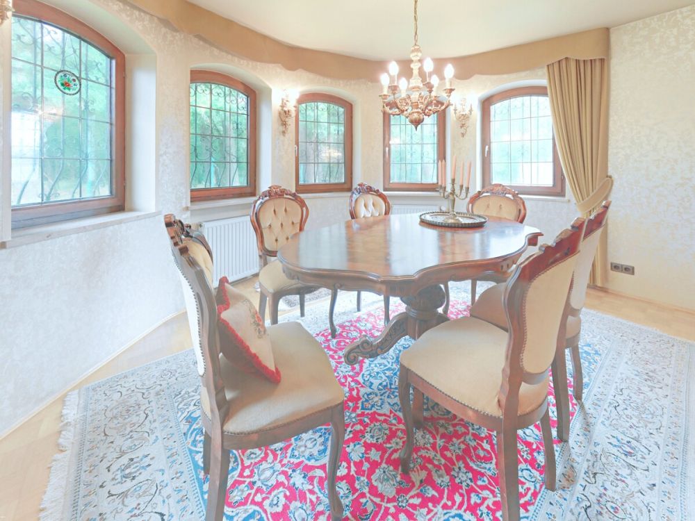 Hier werden Träume wahr - Großzügiges Traumhaus direkt am Rothsee!