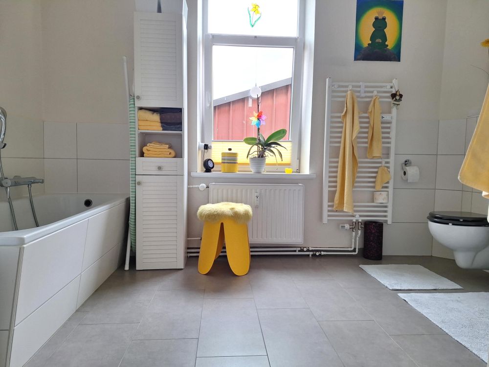 Kleinste Whg. unten rechts, helles Tageslichtbad