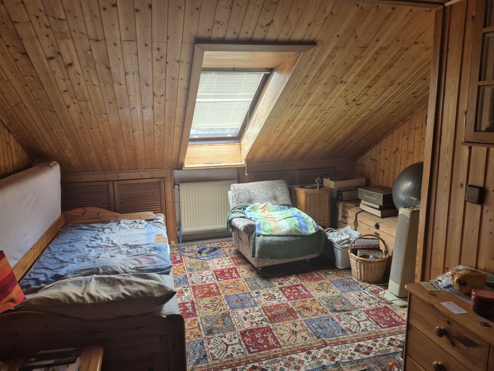 Geräumiges Reihenendhaus mit Garten und Potenzial in ruhiger Lage von Bruchköbel