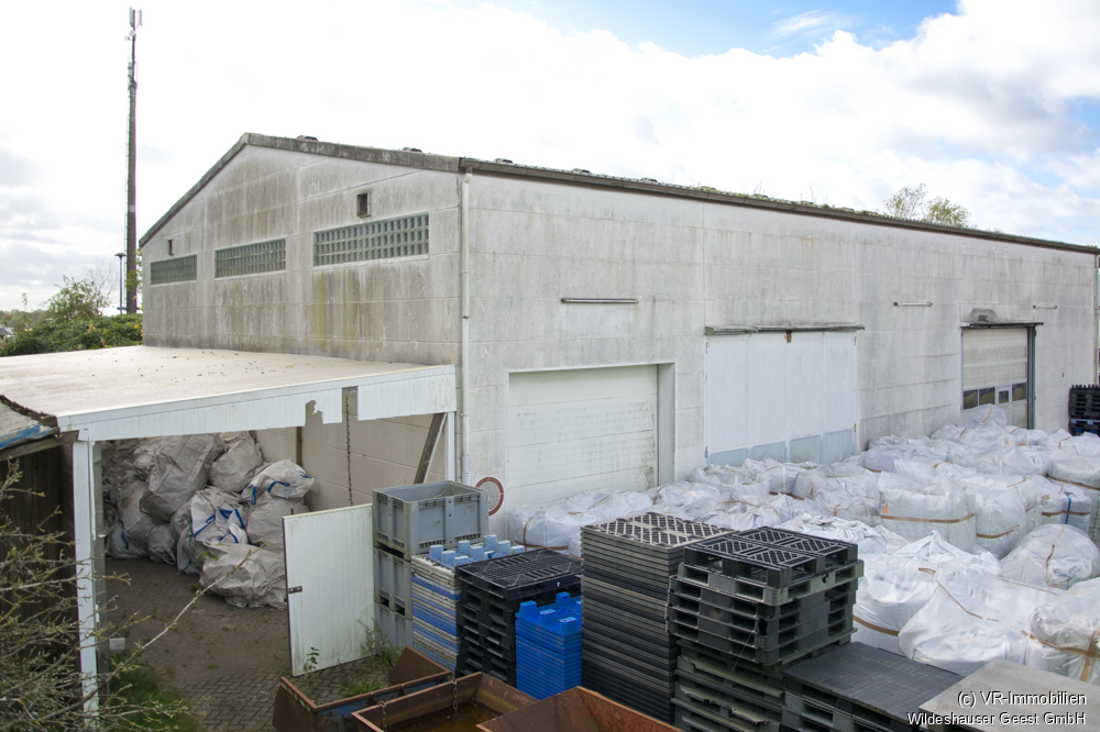 Hintere Halle - Giebel und Traufseite