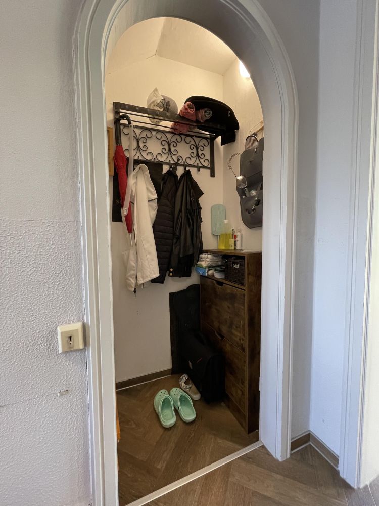 SMARTES MITTELHAUS FÜR DIE KLEINE FAMILIE