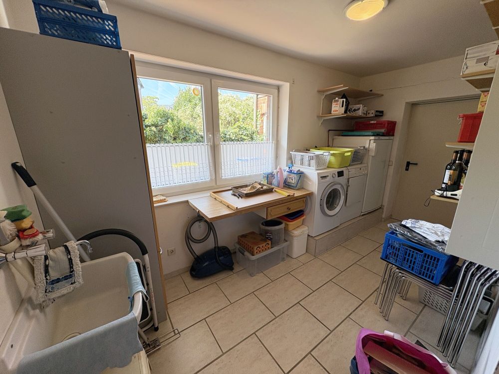 Ruhig gelegen - in zweiter Reihe!
ebenerdiger Bungalow
in zentraler Lage von
Neuenkirchen (9)