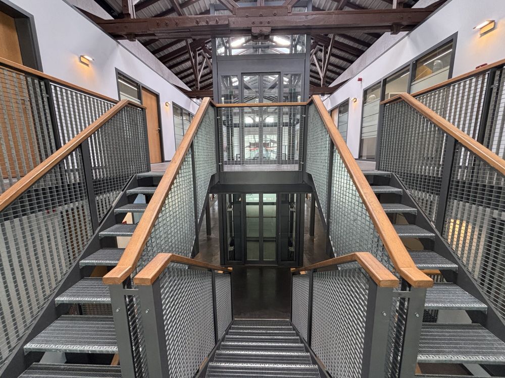 *EINZIGARTIG & MODERN*
geräumige Mietgewerbefläche direkt am Bahnhof von Rheine! (9)