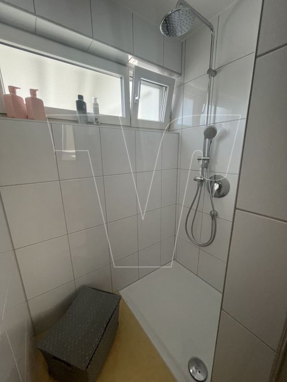Modernes Flair trifft großzügigen Wohnraum